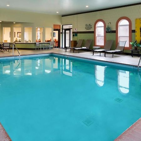 Charwood Suites Columbus Buitenkant foto