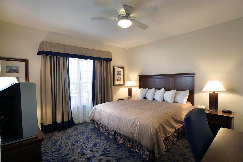Charwood Suites Columbus Buitenkant foto
