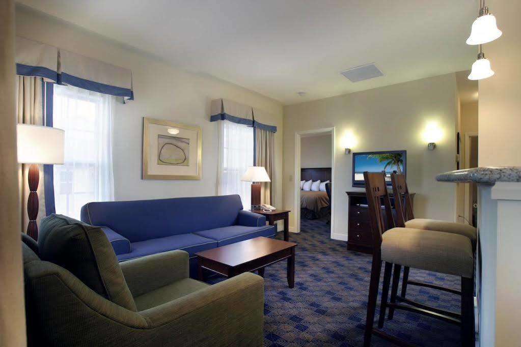 Charwood Suites Columbus Buitenkant foto